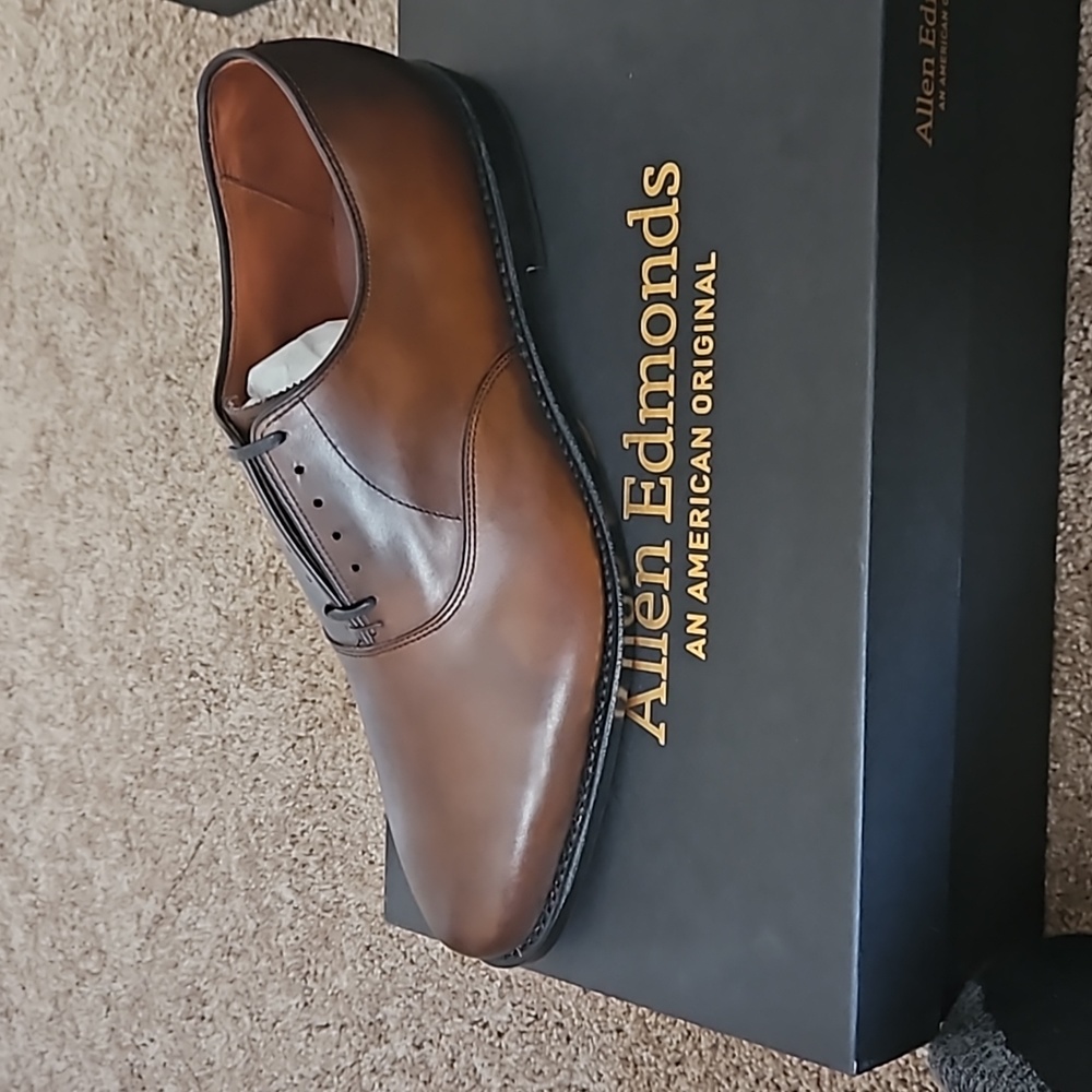 Allen Edmonds Carlyle 13 D Bourbon Shows